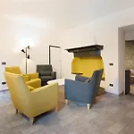 Workation Castle בית נופש *